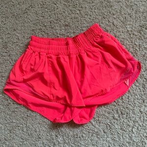 Lululemon Women’s Hotty Hot Lined Shorts 2.5”